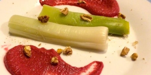 Poireaux vinaigrette de betterave